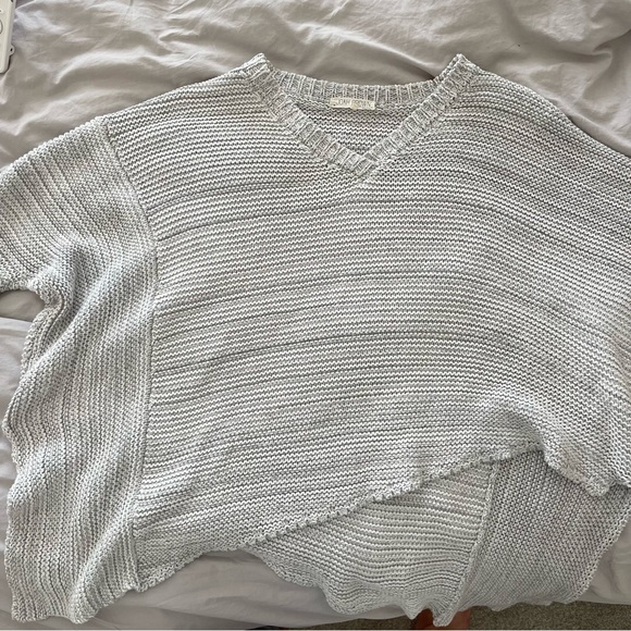 Joah Brown v-neck drop shoulder sweater - Picture 6 of 8